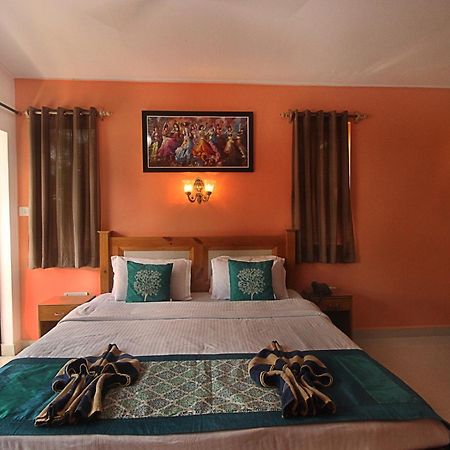 Lui Beach Resort Candolim Exterior foto