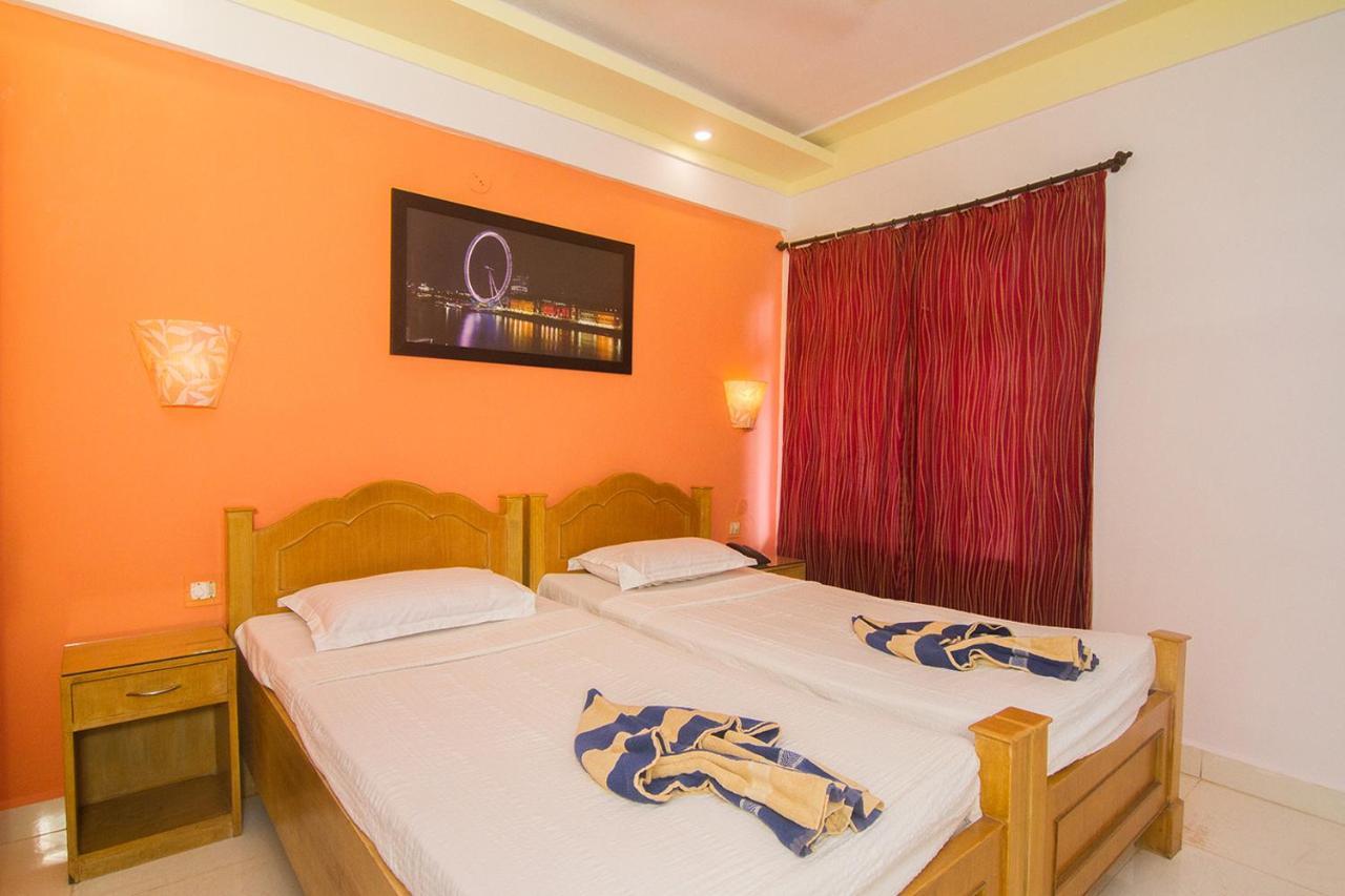 Lui Beach Resort Candolim Exterior foto