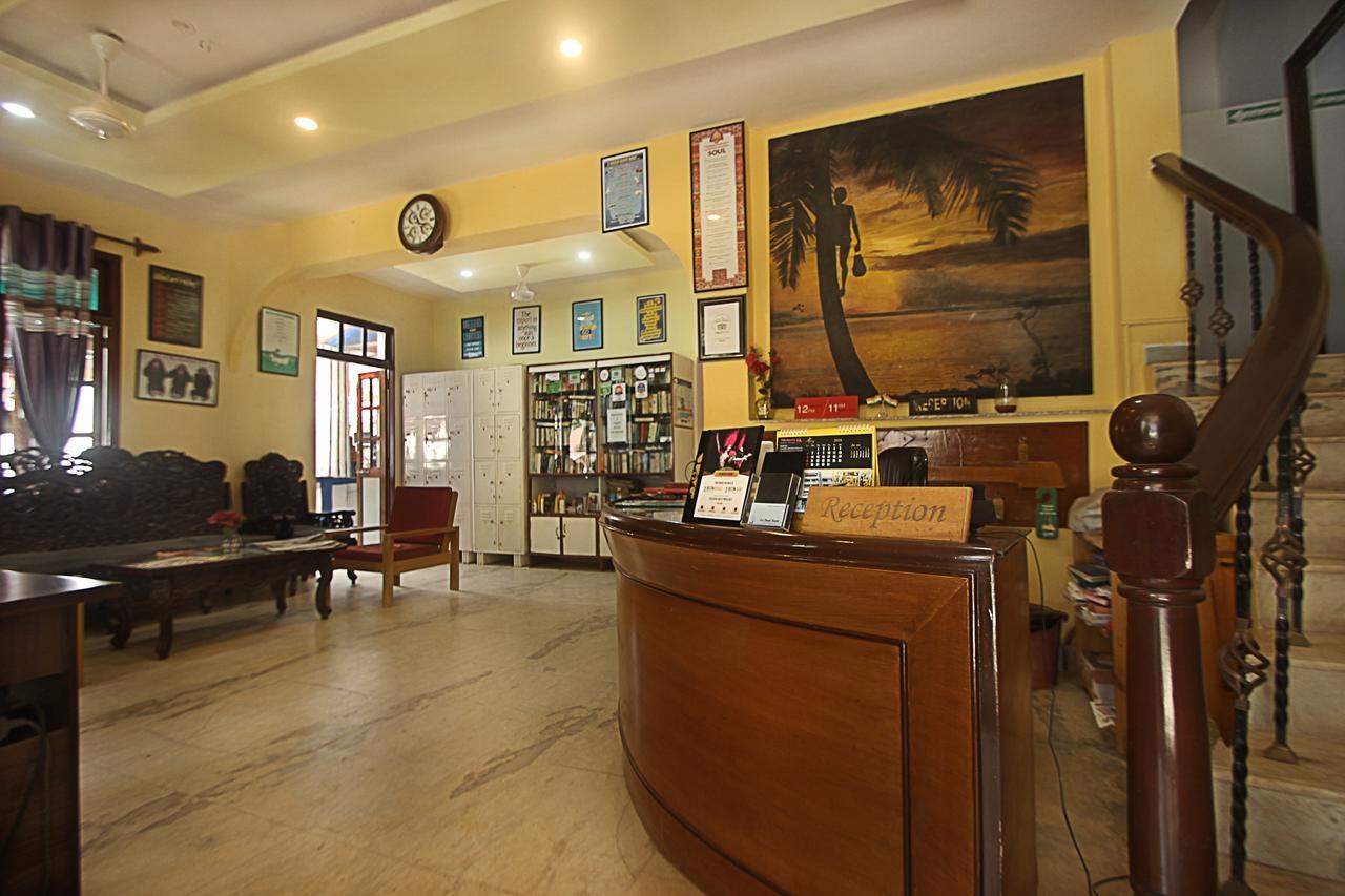 Lui Beach Resort Candolim Exterior foto