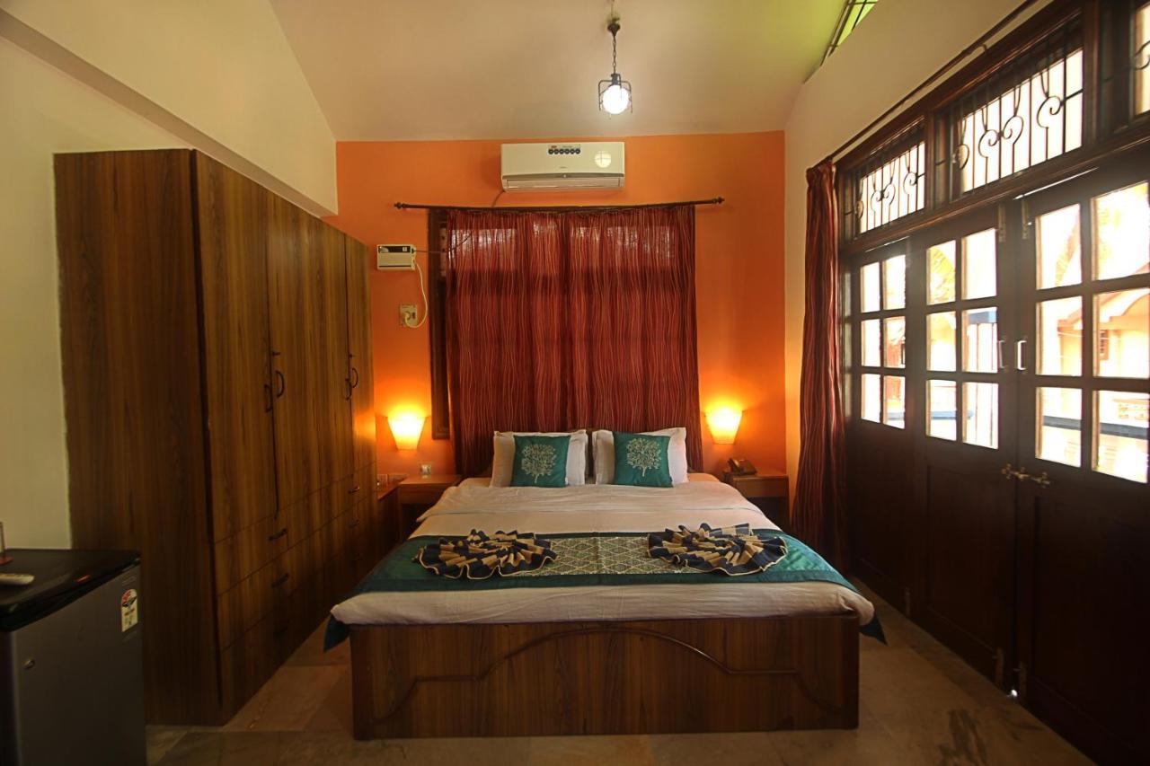 Lui Beach Resort Candolim Exterior foto